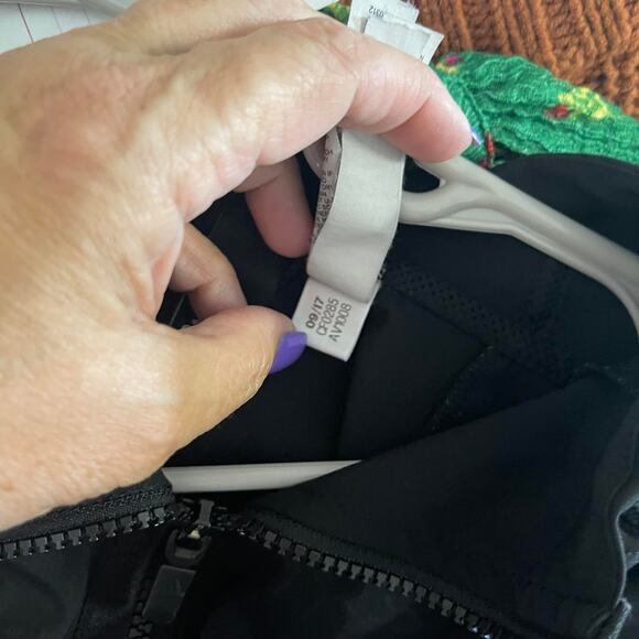 Adidas women's medium jacket light weight black zip front hooded gray pattern - Picture 11 of 16